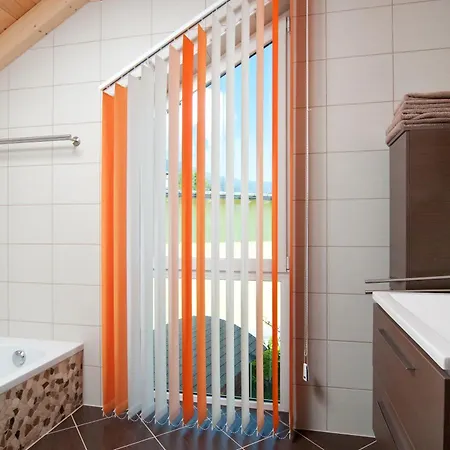 Seevilla & Seehaus Erna Apartman Faak am See